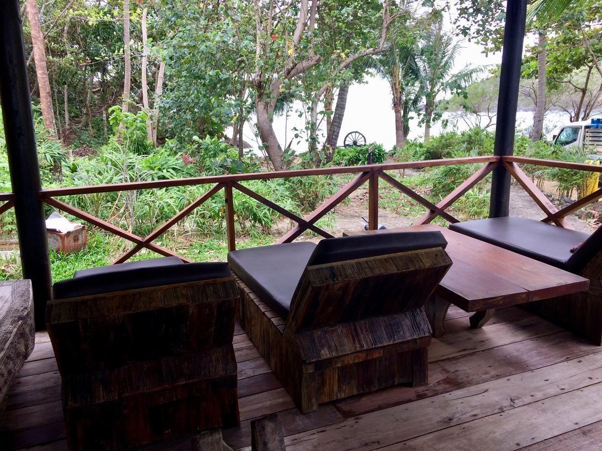 Nirvana Resort Koh Chang Bang Bao Beach Exterior photo